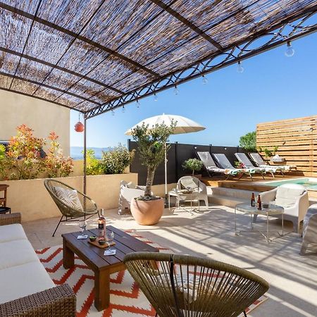 La Maison Bourgeoise - Adults Only Hotel Pourrieres Exterior photo
